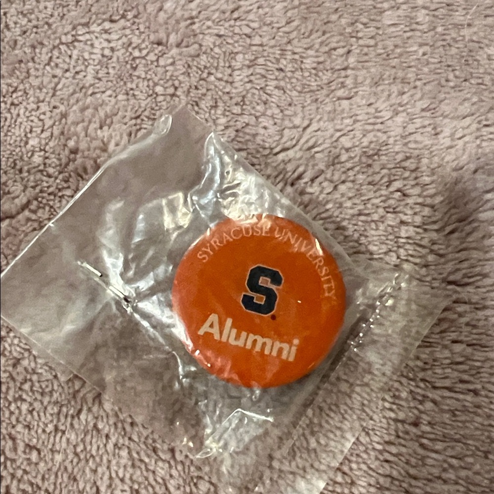 Syracuse University Alumni Pin